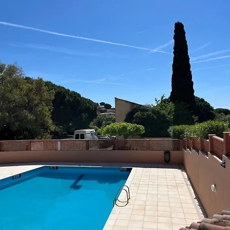 Avec Terrasse A 300 M De La * لو لا فاندو